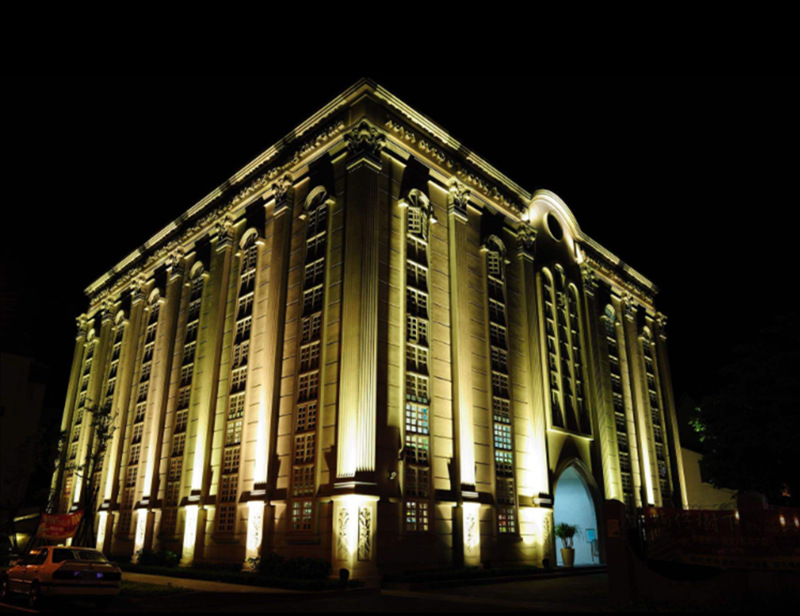 Đèn led chiếu rọi cột