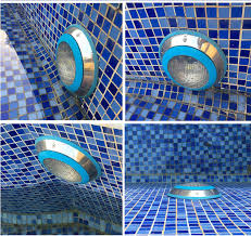 ứng dụng đèn bể bơi